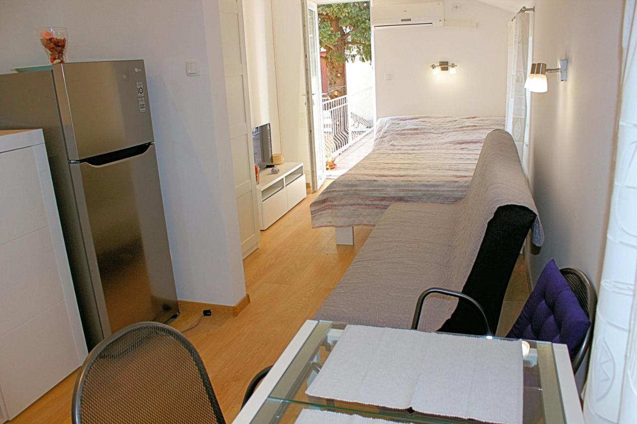 Apartment Studio Olga Novi Vinodolski Esterno foto